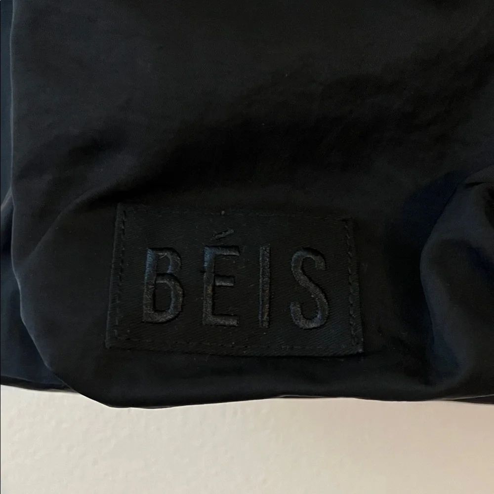 BEIS The Sport Carryall in Black - Picture 2 of 9